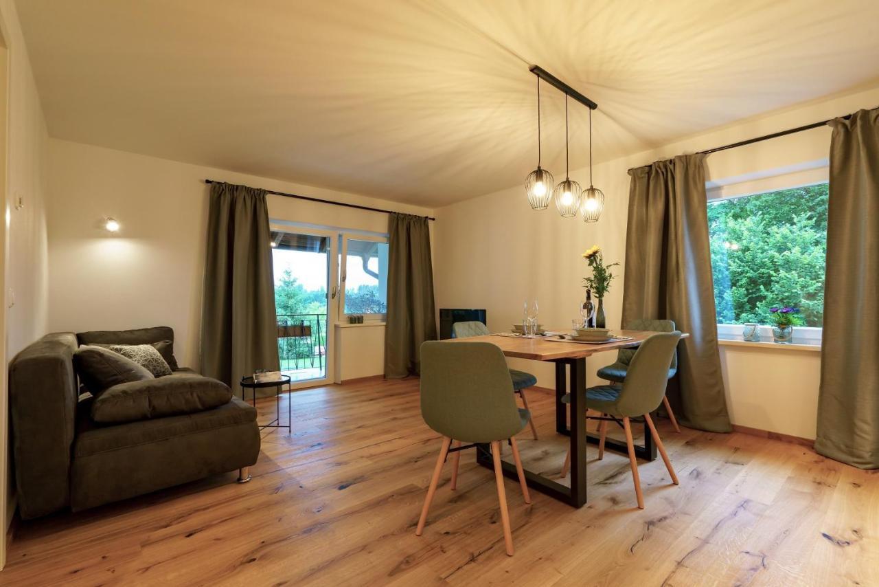 Ferienwohnung Poelzl Chieming Esterno foto